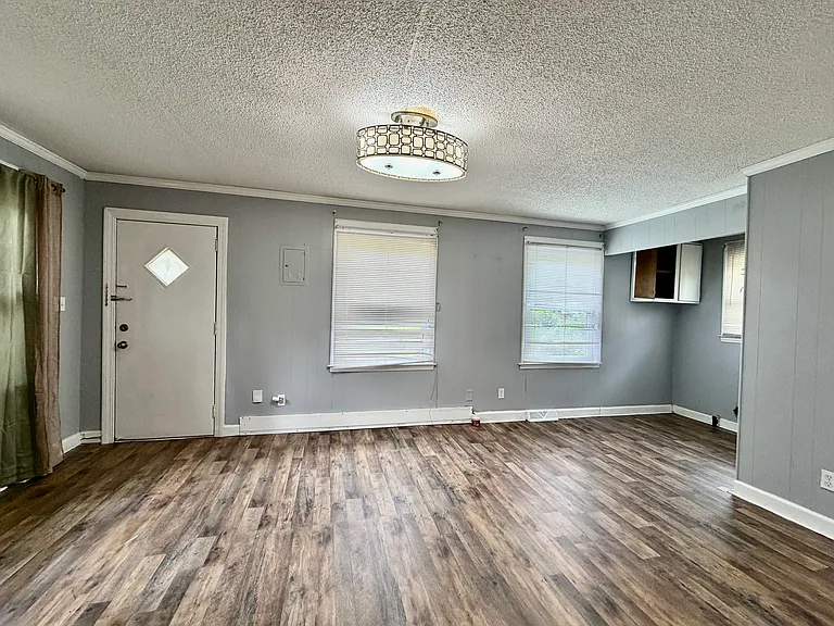 5414 Princess St — Photo 14
