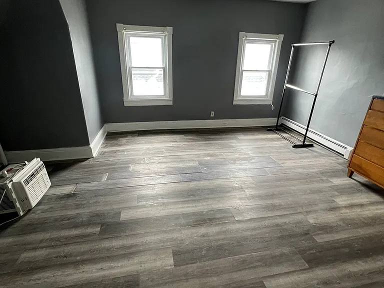 1103 W State St #2 — Photo 1