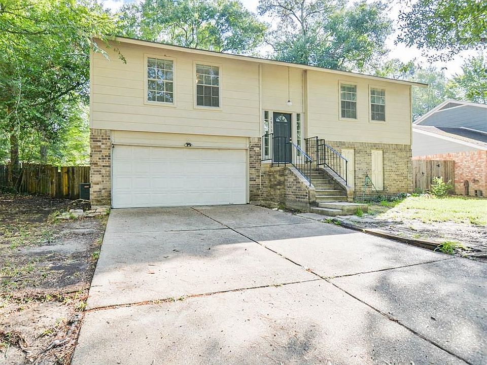 1st image of 2915 Valley Rose Dr