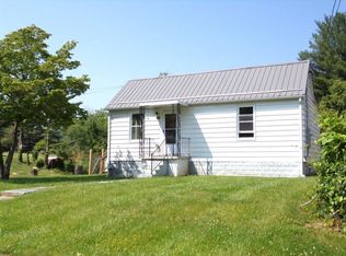 505 Monroe St, Pearisburg, VA 24134