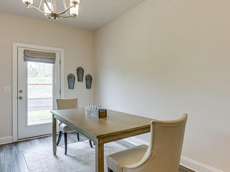 806 Arrington Way — Photo 12