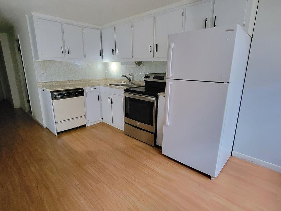 1st image of 1527 Bell Blvd