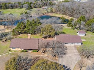 2811 Clearview Dr, Midlothian, TX 76065