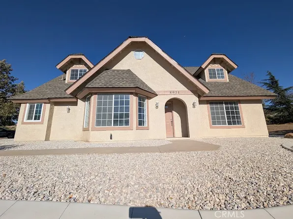 8021 Macron St, Oak Hills, CA 92344