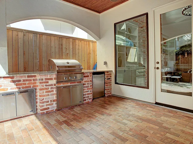 215 Malone St — Photo 44
