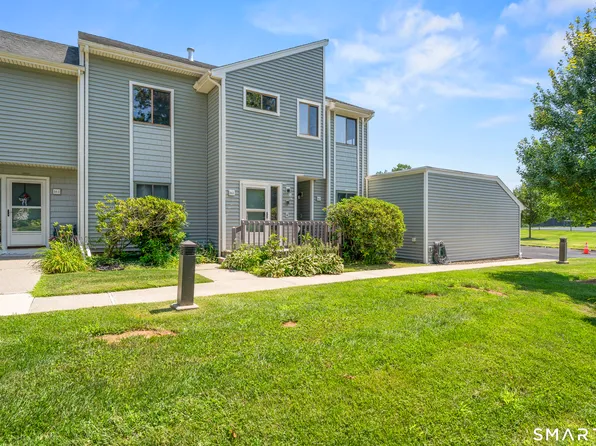 163 Turtle Bay Drive #163, Branford, CT 06405