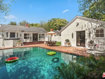 11332 Bolas St, Los Angeles, CA, 90049