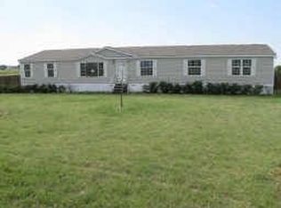 186 Country Club Rd, Decatur, TX 76234
