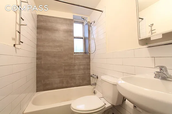 Rented by Compass | media 30