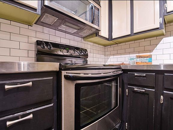 3rd image of 109 N Main St APT 603