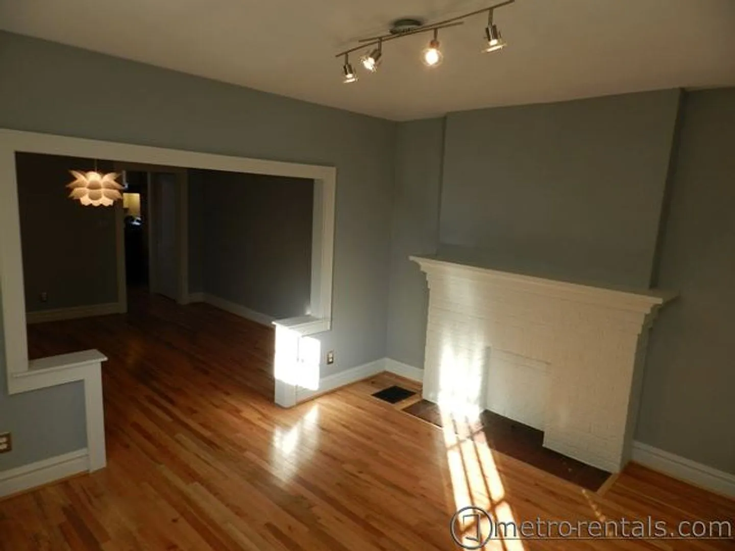 170-172 E Tompkins Street — Photo 2