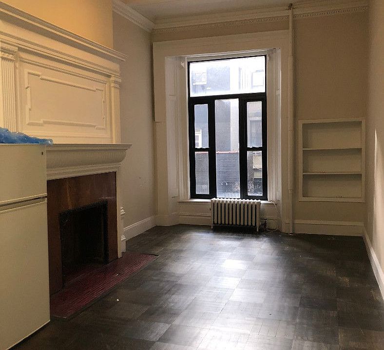 1st image of 318 W 106th St APT 2RE