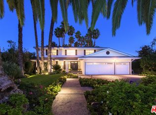 3040 Arrowhead Dr, Los Angeles, CA 90068