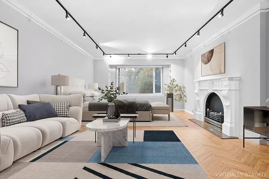 1st image of 150 Central Park S #403