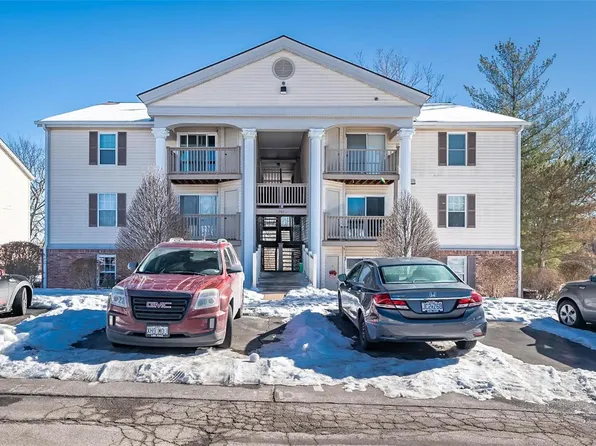 757 Ridgeside Dr APT A, Ballwin, MO 63021