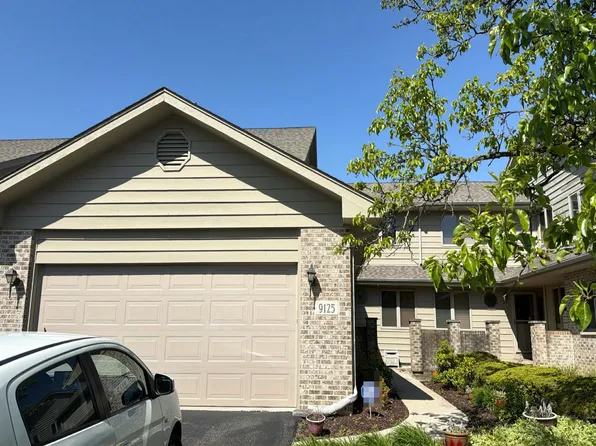 9125 Del Prado Dr, Palos Hills, IL 60465