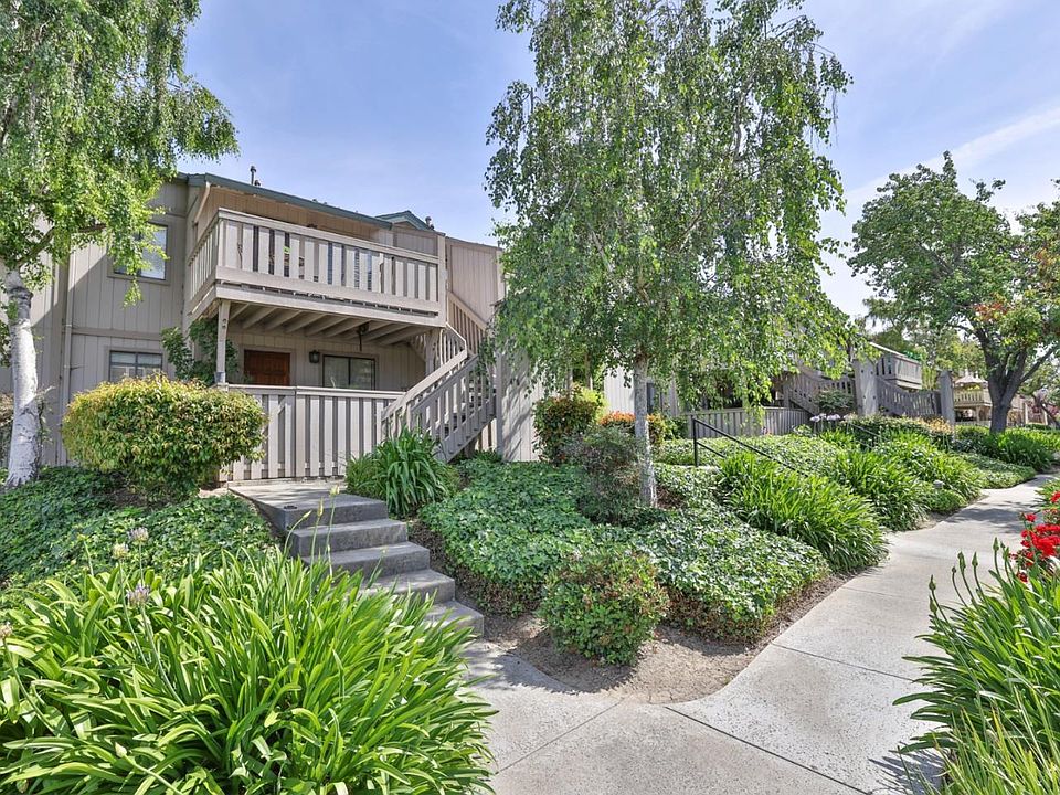 1st image of 480 Coyote Creek Cir