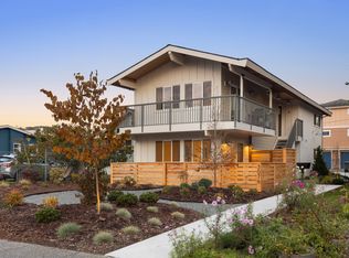 3076 63rd Ave SW, Seattle, WA 98116