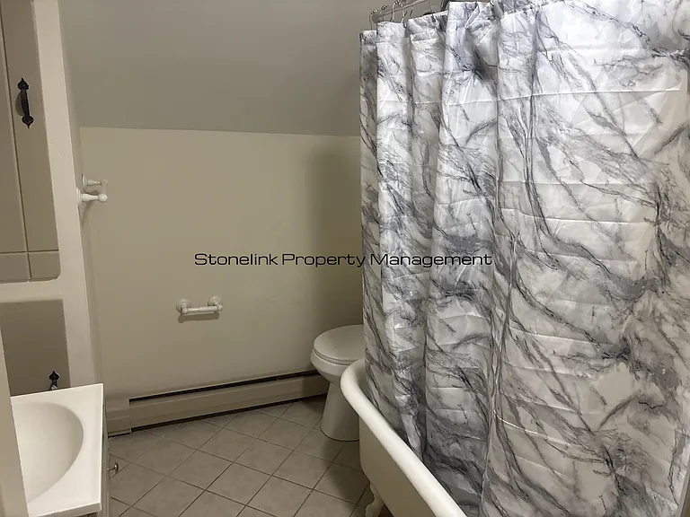 12-16 Bells Ct — Photo 6