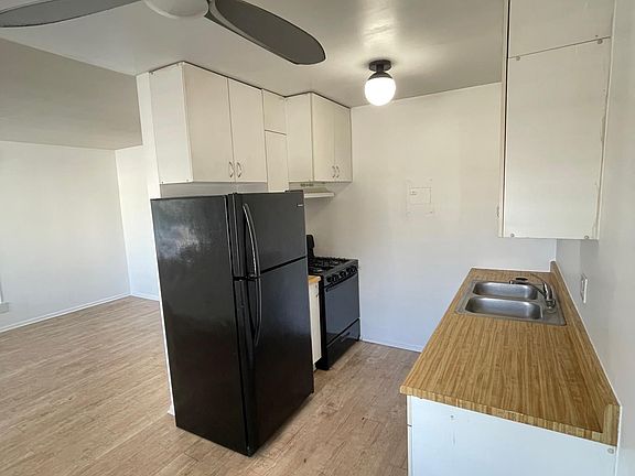 2nd image of 2476 Purdue Ave Unit 3