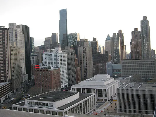 Sold by Real Direct | media 25