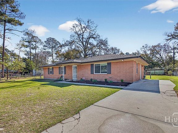 2nd image of 119 Mulberry Way