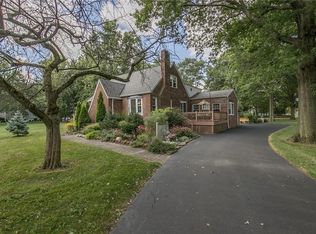 29305 Bassett Rd, Westlake, OH 44145