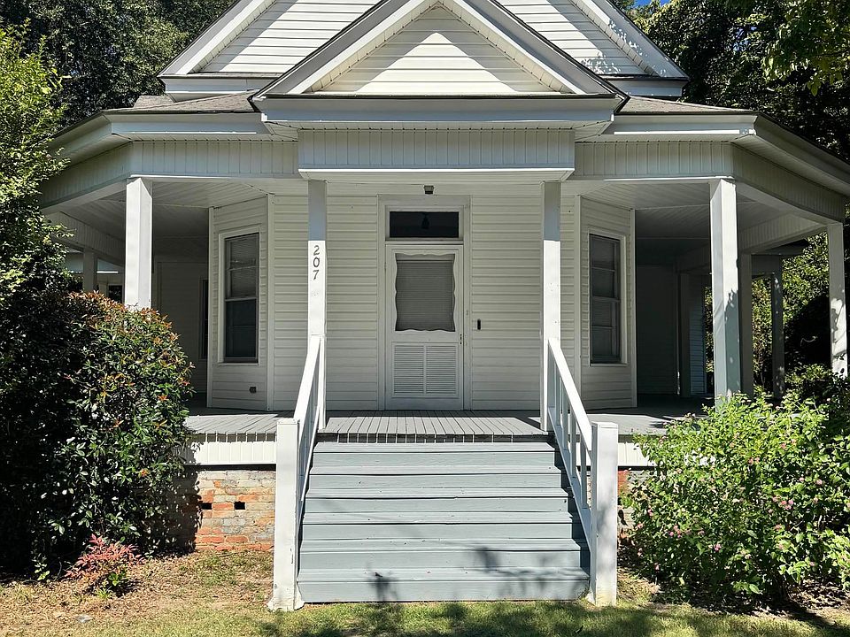 1st image of 207 N Lee St
