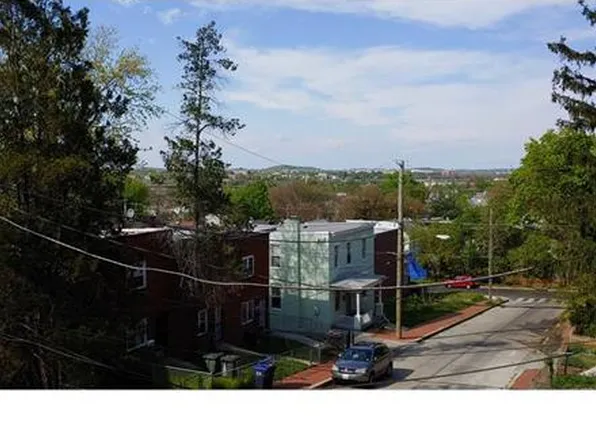 2320 Chester St SE APT 101, Washington, DC 20020