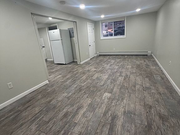 2nd image of 255 E 21st St #1A