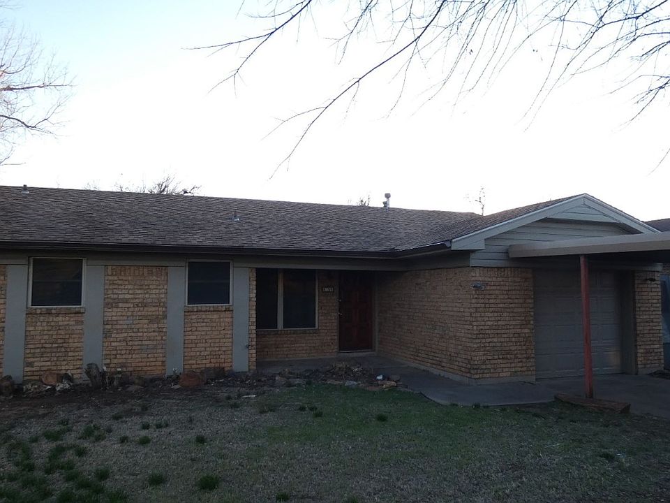 1st image of 6109 NW Birchwood Pl