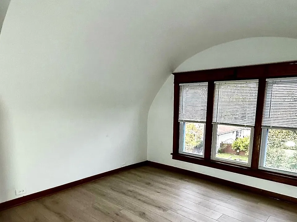 23 Mariemont