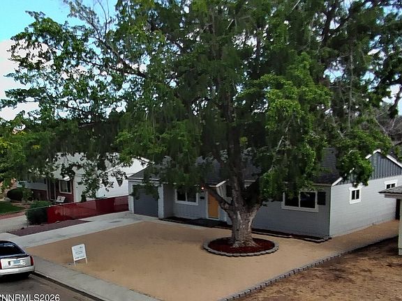 3rd image of 1145 York Way