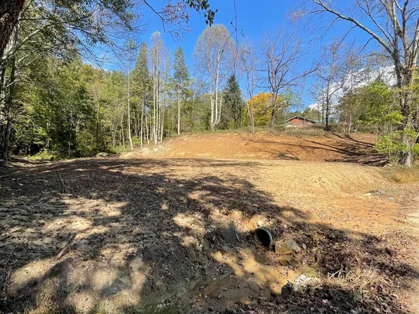 388 Prewitt Rd, Woodbine, KY 40771