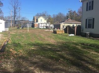 375 Ray Ave NE, New Philadelphia, OH