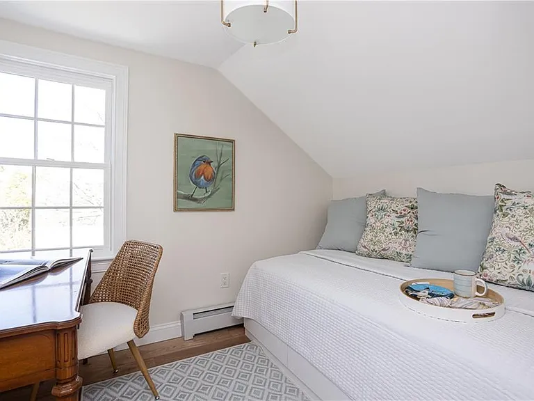 4 Gladding Ct — Photo 33