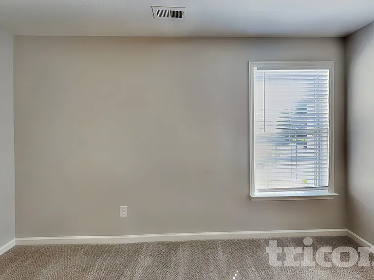 807 Chastain Ave — Photo 16