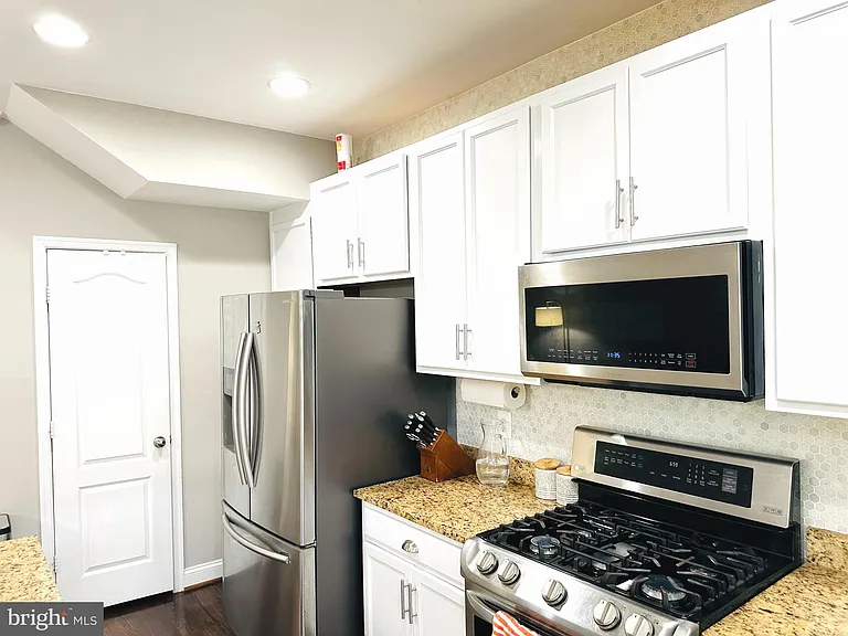 12615 Horseshoe Bend Cir — Photo 10