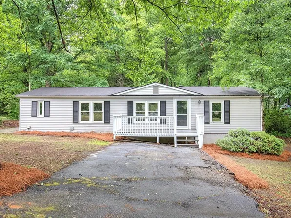 284 Luther Cir, Villa Rica, GA 30180