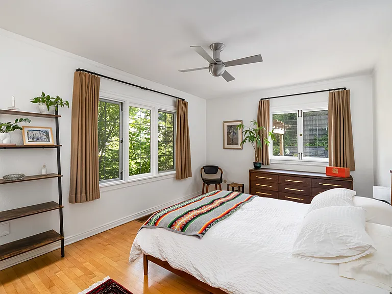 2731 SW Old Orchard Rd — Photo 35