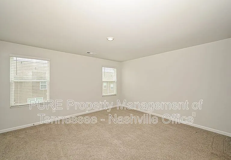 405 Augustine Dr — Photo 15