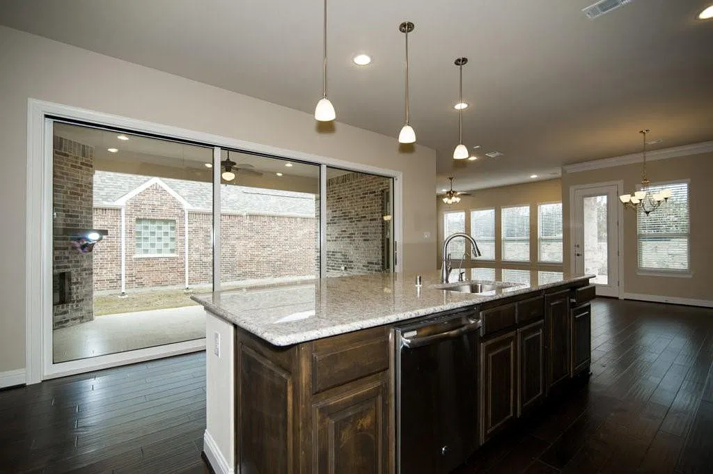 4 bed, 3.5 bath, 3300 sqft, $4,500 — Photo 4
