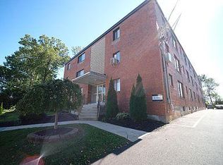 51 Prescott St #A4, West Hartford, CT 06110