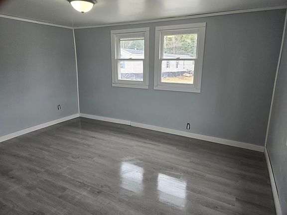 3rd image of 435 Parsons Rd Lot 8