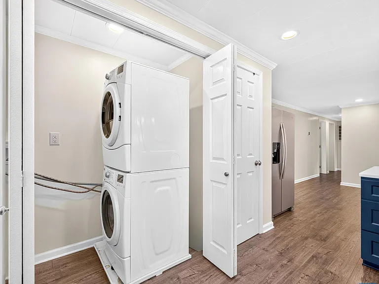 625 S Spotswood Trl — Photo 9