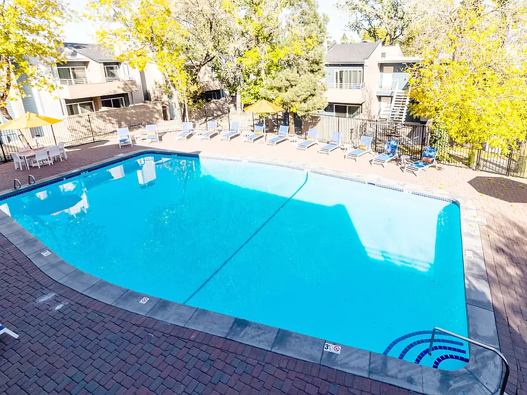 Lakeridge Living — Photo 9