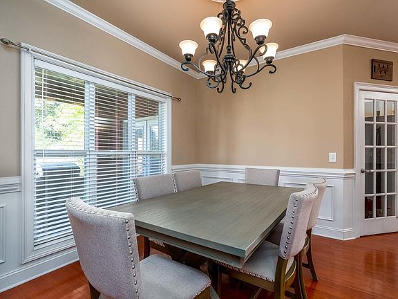 5th image of 144 Seven Springs Dr