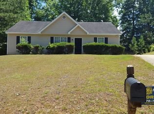 38 Cardinal Ln, Jonesboro, GA 30238