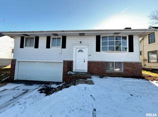 211 Randolph Ave, East Peoria, IL