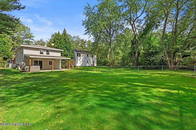 2nd image of 23 Carol Ann Drive